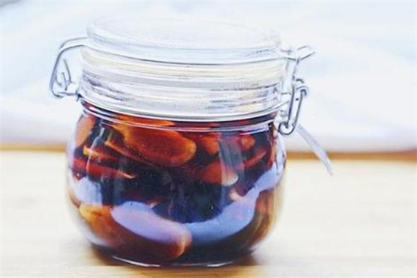 醋泡姜用什么醋最好 醋泡姜用白醋還是陳醋 醋泡姜用什么醋最好 醋泡姜用白醋還是陳醋