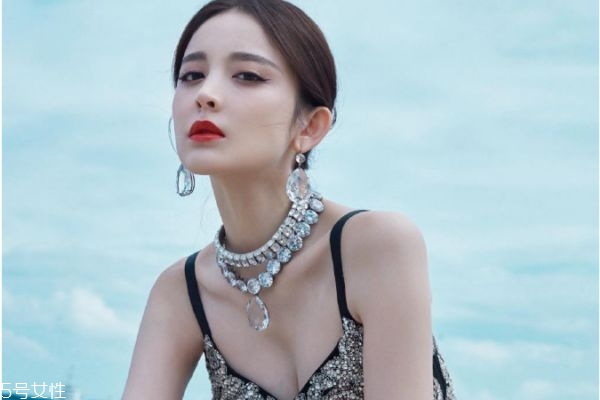 膨體隆鼻手術(shù)時(shí)間多久 膨體隆鼻適合人群和禁忌人群 膨體隆鼻手術(shù)時(shí)間多久 膨體隆鼻適合人群和禁忌人群