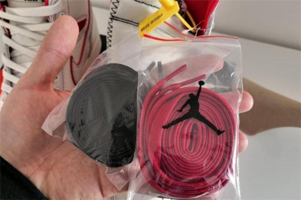 aj1兔八哥手稿開箱評測 aj1兔八哥手稿實(shí)物圖片