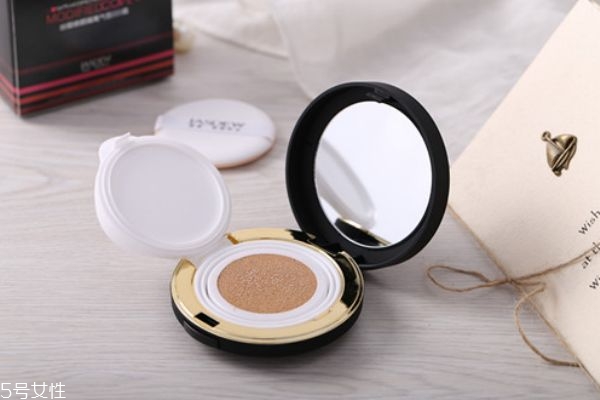 氣墊前面涂什么 氣墊的正確使用順序 氣墊前面涂什么 氣墊的正確使用順序