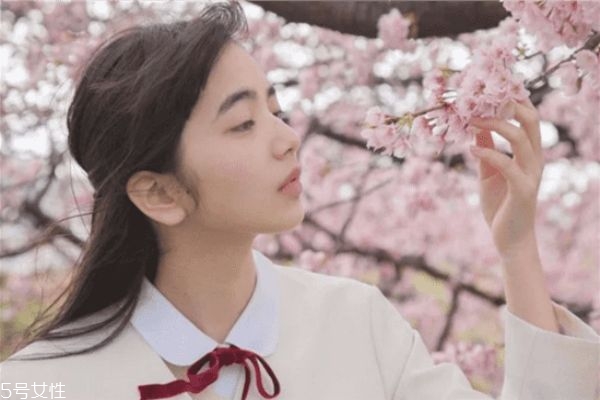 割雙眼皮哪個季節(jié)最適合 做雙眼皮最佳季節(jié) 割雙眼皮哪個季節(jié)最適合 做雙眼皮最佳季節(jié)