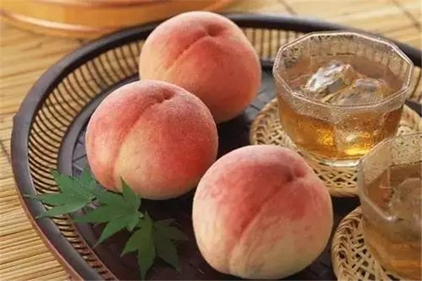 毛桃和水蜜桃有什么區(qū)別 毛桃是水蜜桃嗎 毛桃和水蜜桃有什么區(qū)別 毛桃是水蜜桃嗎