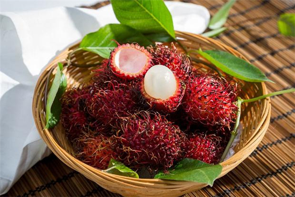 吃紅毛丹會(huì)拉肚子嗎 拉肚子能吃紅毛丹嗎 吃紅毛丹會(huì)拉肚子嗎 拉肚子能吃紅毛丹嗎