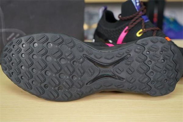 匹克態(tài)極plus開箱測評 態(tài)極1.0plus細(xì)節(jié)評測 匹克態(tài)極plus開箱測評 態(tài)極1.0plus細(xì)節(jié)評測