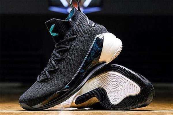 安踏kt4和要瘋3哪個(gè)好 kt4和要瘋3對(duì)比測(cè)評(píng)