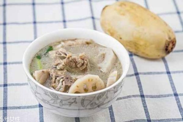 排骨湯怎么燉好喝 燉排骨湯的小技巧 排骨湯怎么燉好喝 燉排骨湯的小技巧