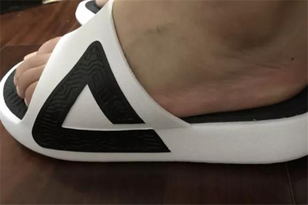 匹克態(tài)極拖鞋測評 態(tài)極拖鞋怎么樣 匹克態(tài)極拖鞋測評 態(tài)極拖鞋怎么樣