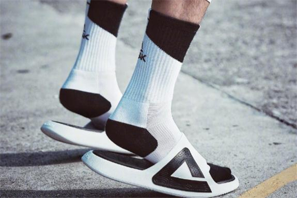 匹克態(tài)極拖鞋測評 態(tài)極拖鞋怎么樣 匹克態(tài)極拖鞋測評 態(tài)極拖鞋怎么樣