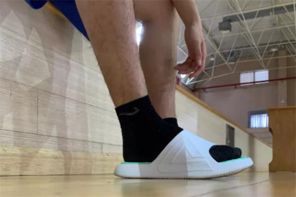 匹克態(tài)極拖鞋測(cè)評(píng) 態(tài)極拖鞋怎么樣