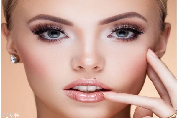 面部吸脂多久能看到效果 面部吸脂會(huì)反彈不