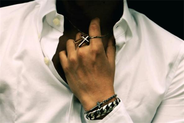 ivxlcdm是什么牌子 日本爆紅配飾品牌