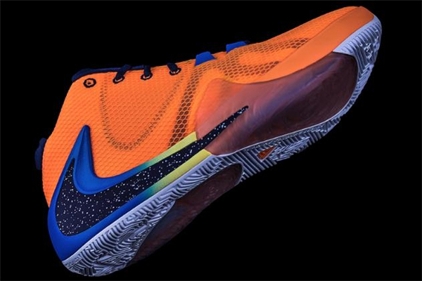 耐克freak 1偏碼嗎 字母哥簽名鞋1代配置 耐克freak 1偏碼嗎 字母哥簽名鞋1代配置