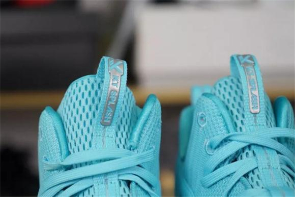 安踏kt4水花一代測(cè)評(píng) kt4水花一代實(shí)戰(zhàn)怎么樣