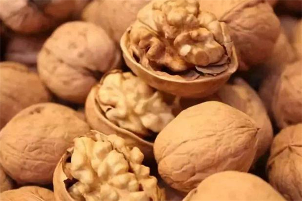 核桃殼是什么垃圾 核桃殼是干垃圾還是濕垃圾 核桃殼是什么垃圾 核桃殼是干垃圾還是濕垃圾