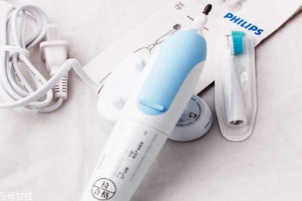 電動牙刷按鍵沒反應(yīng)怎么回事 電動牙刷使用注意事項(xiàng)