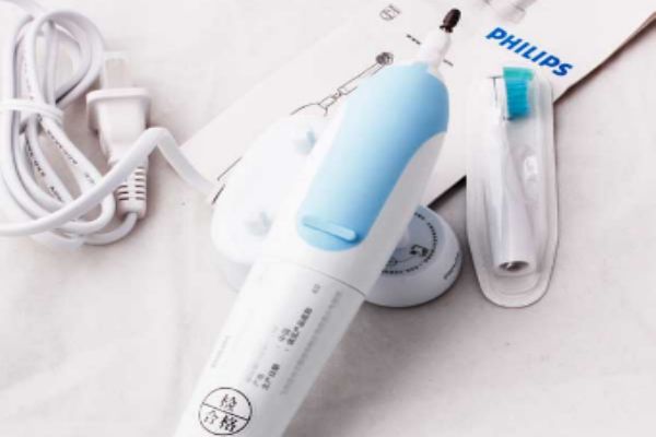 電動牙刷按鍵沒反應(yīng)怎么回事 電動牙刷使用注意事項