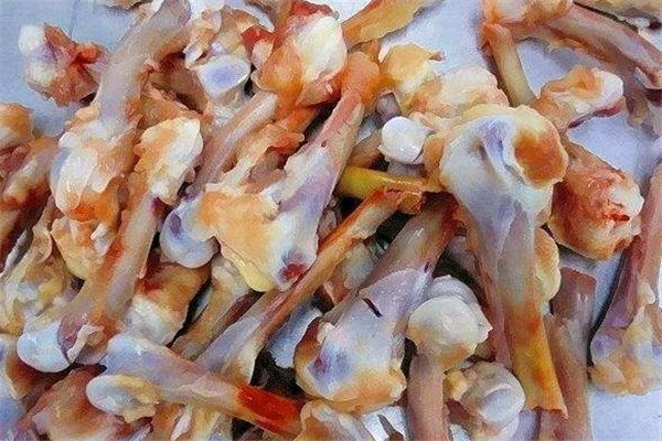 雞骨頭是什么垃圾分類 雞骨頭是干垃圾還是濕垃圾 雞骨頭是什么垃圾分類 雞骨頭是干垃圾還是濕垃圾