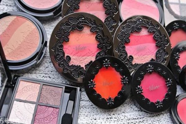 天氣太熱化妝品會(huì)變質(zhì)嗎 夏季如何保存化妝品 天氣太熱化妝品會(huì)變質(zhì)嗎 夏季如何保存化妝品