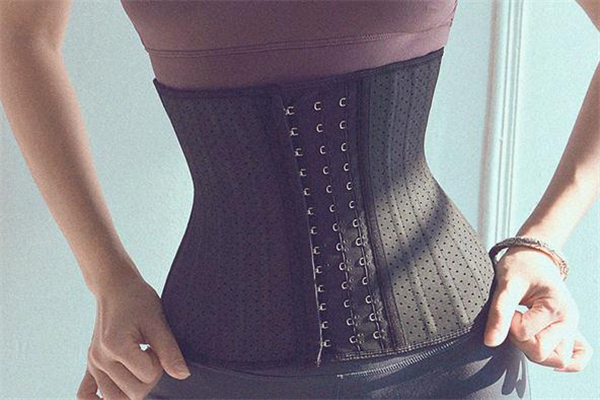 束腰帶一天用幾個(gè)小時(shí) 束腰帶的正確使用時(shí)間 束腰帶一天用幾個(gè)小時(shí) 束腰帶的正確使用時(shí)間
