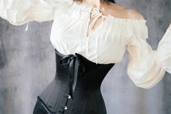 束腰帶可以帶著睡覺嗎 束腰帶睡覺可以穿嗎 束腰帶可以帶著睡覺嗎 束腰帶睡覺可以穿嗎