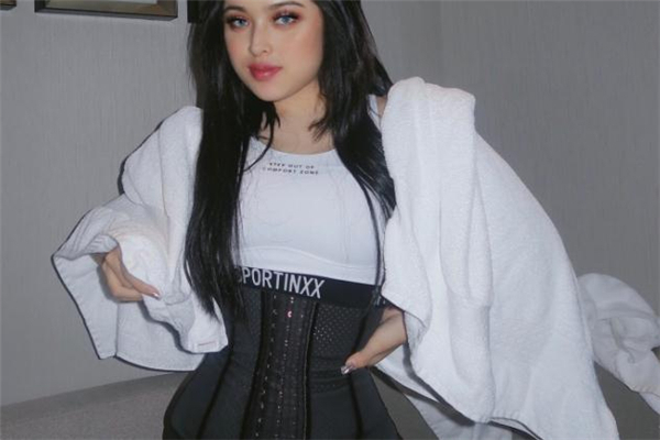 束腰帶會(huì)不會(huì)壓到子宮 束腰帶對(duì)子宮有影響嗎 束腰帶會(huì)不會(huì)壓到子宮 束腰帶對(duì)子宮有影響嗎