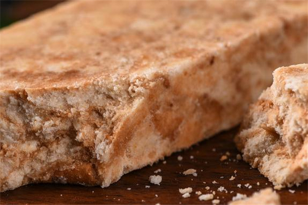 壓縮餅干一次吃多少 壓縮餅干吃多了會怎樣 壓縮餅干一次吃多少 壓縮餅干吃多了會怎樣