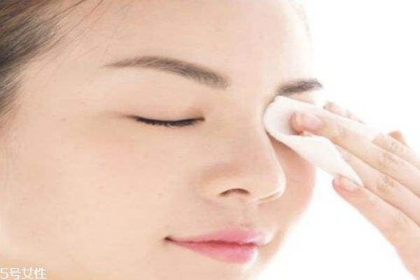 裸妝怎么樣化呢 怎樣化妝才能適合自己呢 裸妝怎么樣化呢 怎樣化妝才能適合自己呢