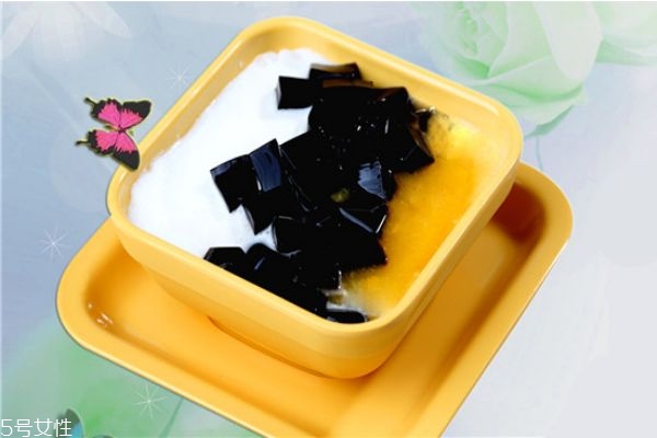 龜苓膏吃了上火嗎 龜苓膏有降火之效 龜苓膏吃了上火嗎 龜苓膏有降火之效