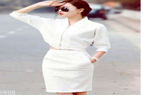 夏季辦公室的穿衣搭配 夏季最流行的穿衣風(fēng)格