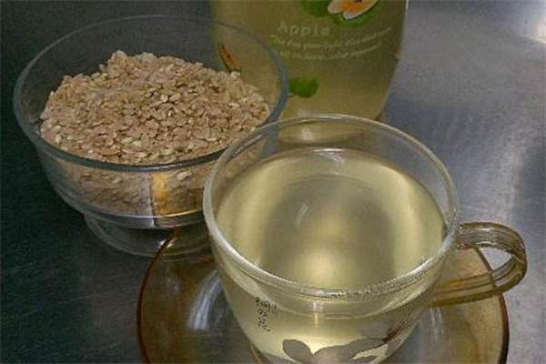 糙米茶可以去濕氣嗎 喝糙米茶去濕氣有用嗎 糙米茶可以去濕氣嗎 喝糙米茶去濕氣有用嗎