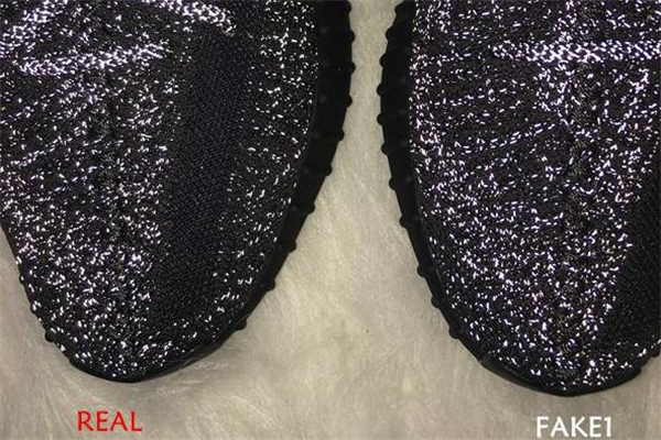yeezy350黑色滿天星真假對(duì)比 椰子黑色滿天星真假辨別 yeezy350黑色滿天星真假對(duì)比 椰子黑色滿天星真假辨別