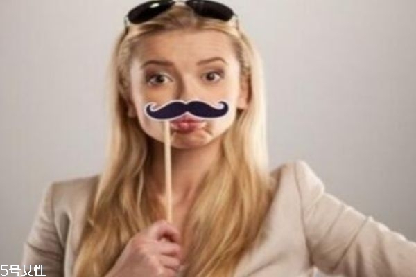 女生為什么長胡子 女生長胡子的原因 女生為什么長胡子 女生長胡子的原因