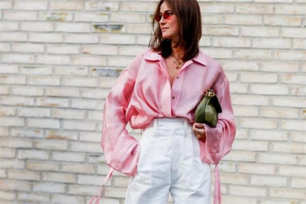 真絲襯衫什么顏色好看 絲綢襯衫時髦穿搭 真絲襯衫什么顏色好看 絲綢襯衫時髦穿搭