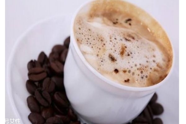 奶茶的含糖量有多高呢 奶茶的危害是什么呢 奶茶的含糖量有多高呢 奶茶的危害是什么呢