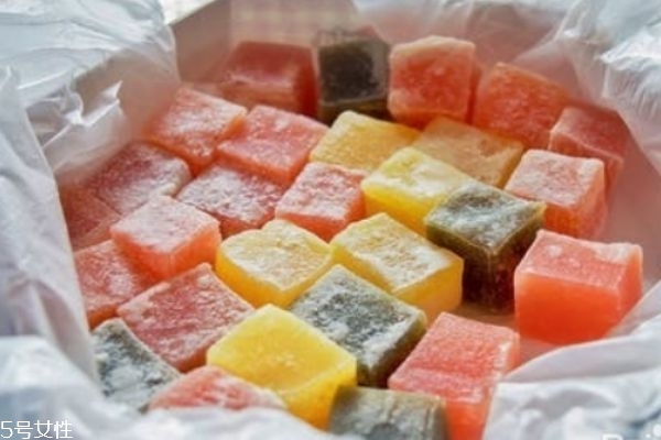 糖類(lèi)的功效是什么 多吃糖好嗎