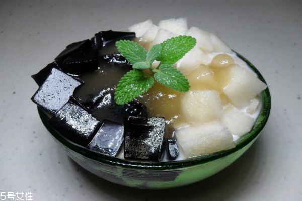 龜苓膏天天吃合適嗎 龜苓膏不宜天天吃 龜苓膏天天吃合適嗎 龜苓膏不宜天天吃