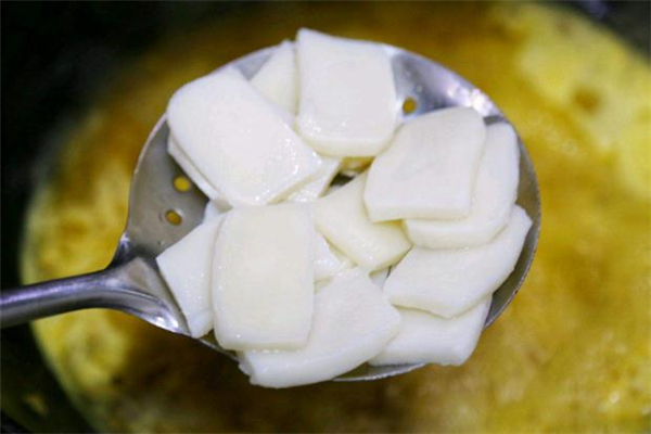 年糕不能和什么一起吃 年糕不能與哪些食物同食 年糕不能和什么一起吃 年糕不能與哪些食物同食