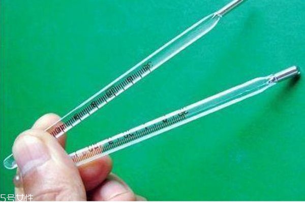 高燒真的會燒壞腦子嗎 高燒和低燒的區(qū)別