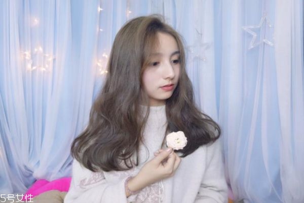 抹茶色染出來好看嗎 抹茶色適合哪些人染 抹茶色染出來好看嗎 抹茶色適合哪些人染