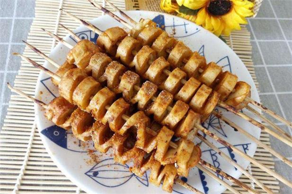 烤面筋可以經(jīng)常吃嗎 烤面筋有營養(yǎng)嗎 烤面筋可以經(jīng)常吃嗎 烤面筋有營養(yǎng)嗎