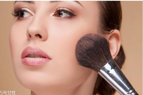 美妝蛋能用來(lái)干什么 化妝師告訴你美妝蛋的正確使用方法 美妝蛋能用來(lái)干什么 化妝師告訴你美妝蛋的正確使用方法