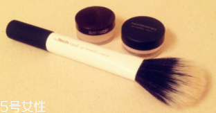 散粉刷怎么挑選？三種材質(zhì)各有優(yōu)點(diǎn)