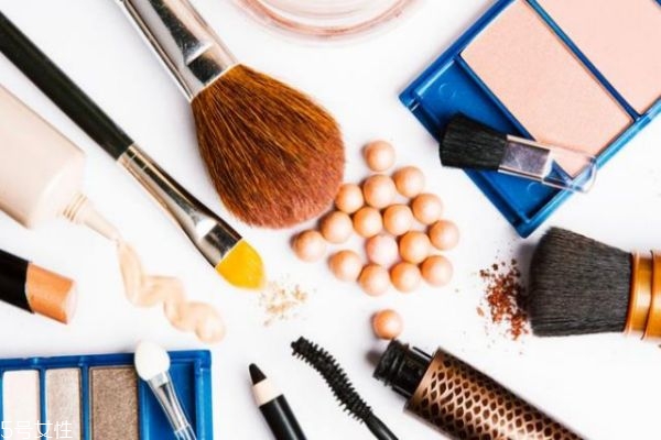 化妝刷多久清潔一次比較好 化妝刷使用壽命 化妝刷多久清潔一次比較好 化妝刷使用壽命