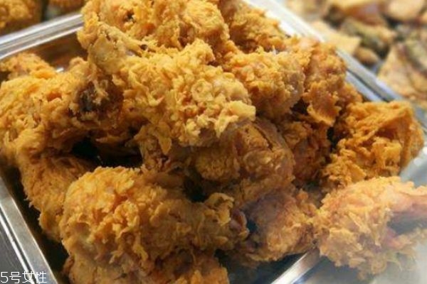 炸雞要怎么做呢 炸雞的熱量是多少呢 炸雞要怎么做呢 炸雞的熱量是多少呢