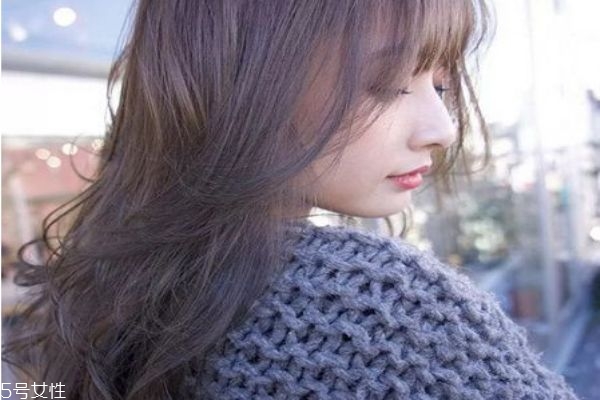 2019春夏發(fā)型趨勢(shì) 2019年中長(zhǎng)發(fā)流行發(fā)型女 2019春夏發(fā)型趨勢(shì) 2019年中長(zhǎng)發(fā)流行發(fā)型女