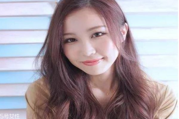 2019春夏發(fā)型趨勢(shì) 2019年中長(zhǎng)發(fā)流行發(fā)型女 2019春夏發(fā)型趨勢(shì) 2019年中長(zhǎng)發(fā)流行發(fā)型女