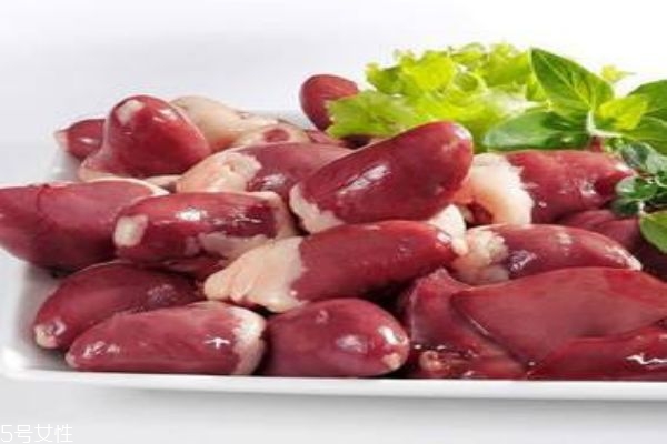 雞心上火嗎 雞心有什么好處呢 雞心上火嗎 雞心有什么好處呢