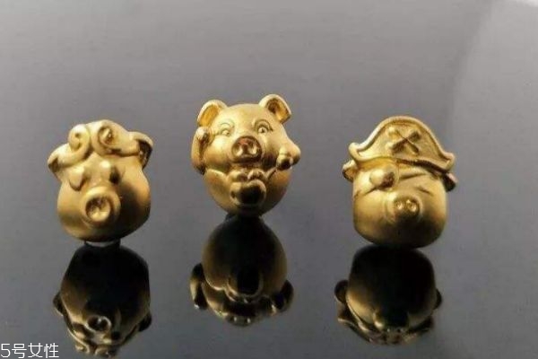 什么是金大福呢 金大福和周大福有什么關(guān)系嗎 什么是金大福呢 金大福和周大福有什么關(guān)系嗎