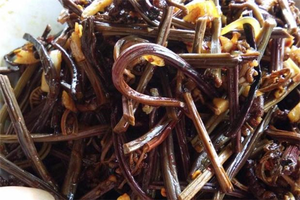 蕨菜曬干好吃嗎 蕨菜曬干會(huì)致癌嗎 蕨菜曬干好吃嗎 蕨菜曬干會(huì)致癌嗎