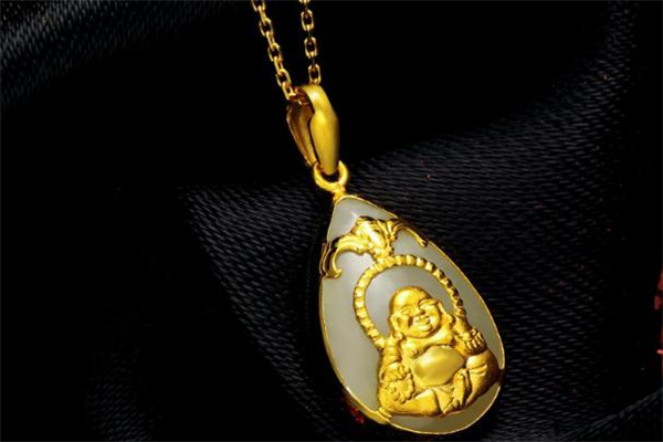 老鳳祥和周大福哪個好 老鳳祥和周大福品牌對比 老鳳祥和周大福哪個好 老鳳祥和周大福品牌對比